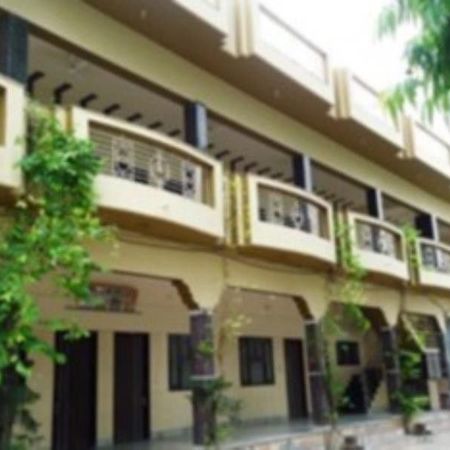 Kedar Dham Otel Mathura Dış mekan fotoğraf